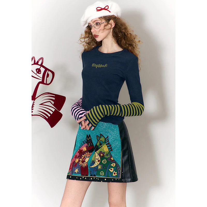 ELFSACK Women's Long Sleeve T-Shirt with Color Block Striped Sleeves, Casual Streetwear Top, Fashionable Layering Tee for Spring