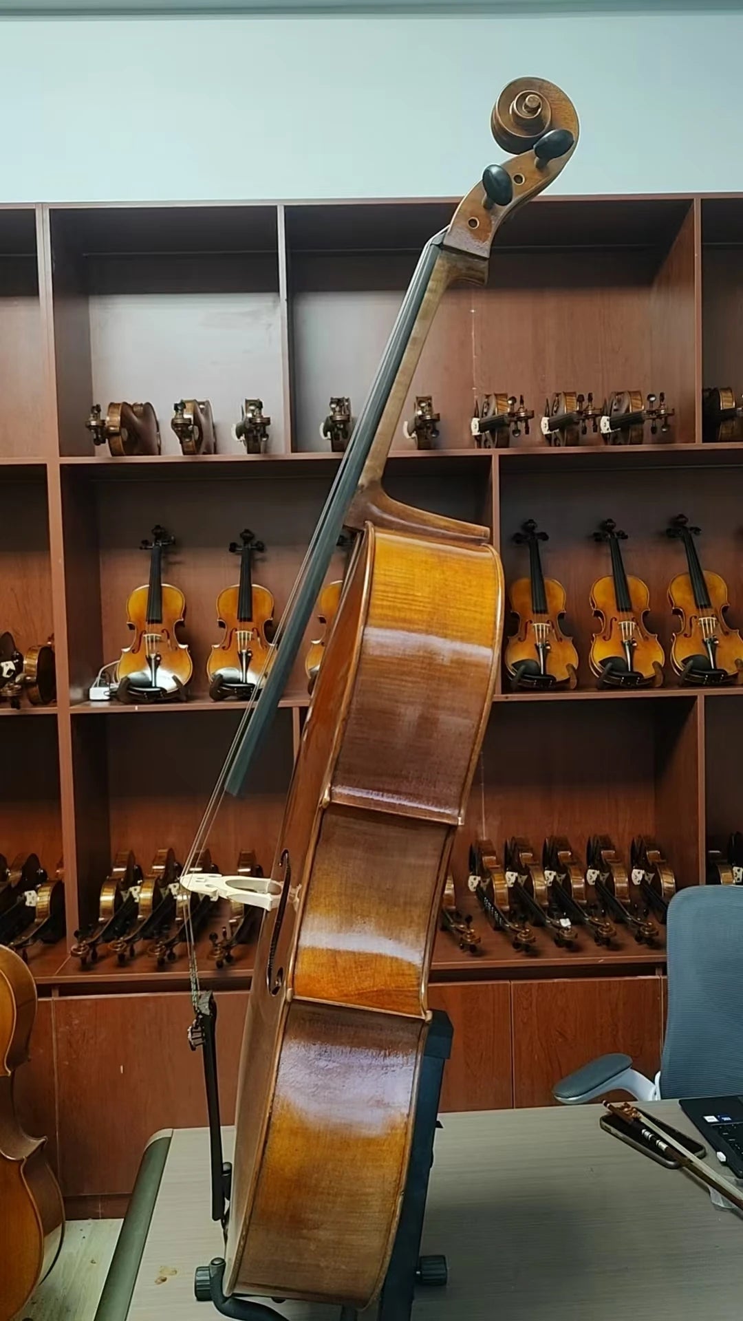 Handmade Cello Hard Case with Performance Examination Use Custom Violin Finish Hand Oil Varnished 4/4