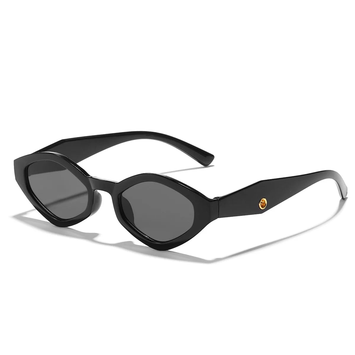 Vintage Small Frame Cat Eye Sunglasses Women Brand Designer Fashion Goggle Leisure Vacation UV400 Sunscreen Sunnies