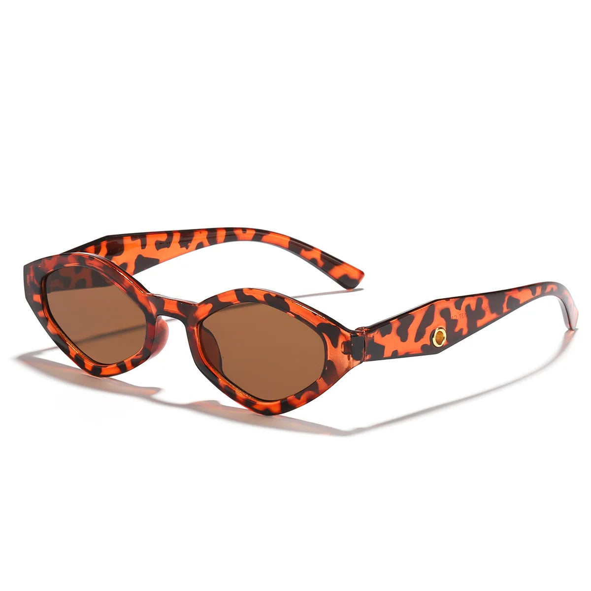 Vintage Small Frame Cat Eye Sunglasses Women Brand Designer Fashion Goggle Leisure Vacation UV400 Sunscreen Sunnies